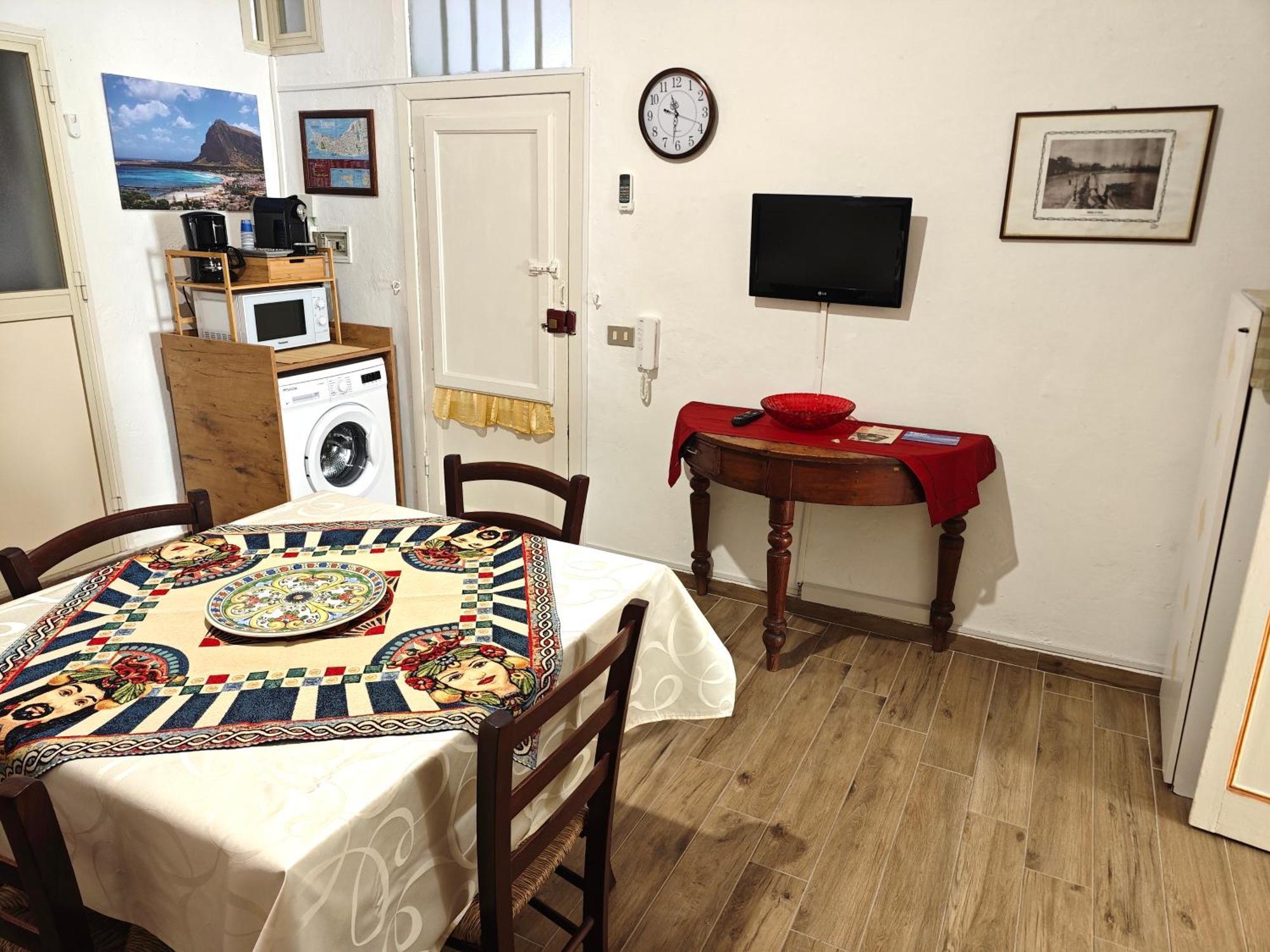 Appartamenti Piazza Vittorio Trapani Szoba fotó